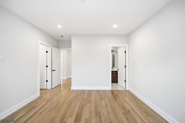 3 Parker Ct, Florham Park Boro, NJ 07932