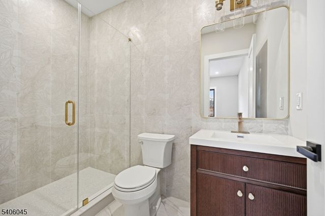 3 Parker Ct, Florham Park Boro, NJ 07932