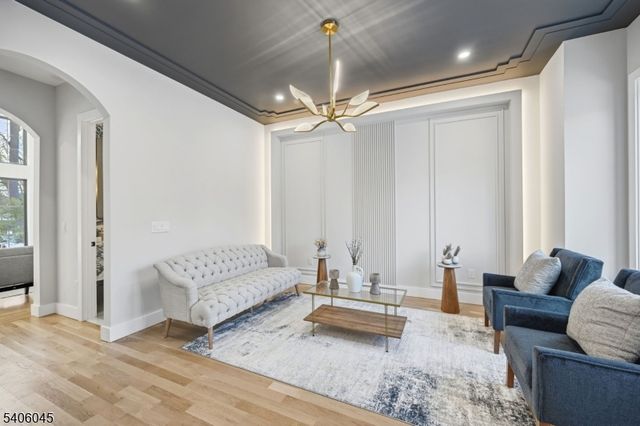 3 Parker Ct, Florham Park Boro, NJ 07932