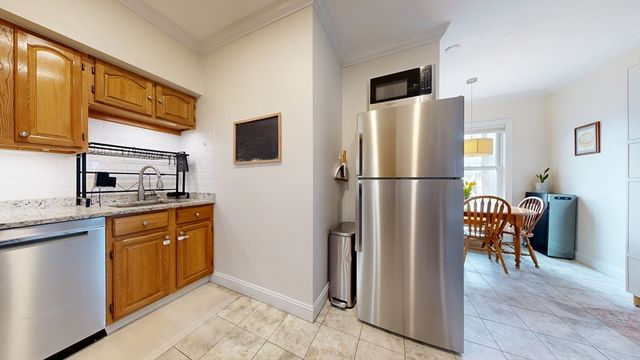 25 Wellington St 1, Waltham, MA 02451