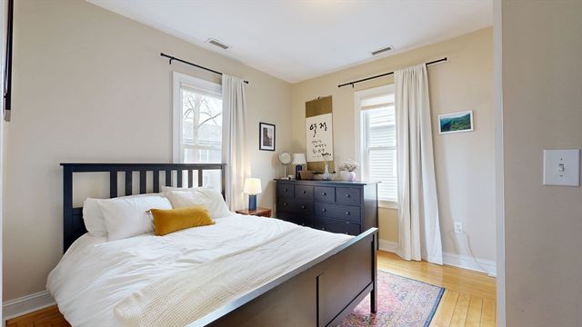 25 Wellington St 1, Waltham, MA 02451