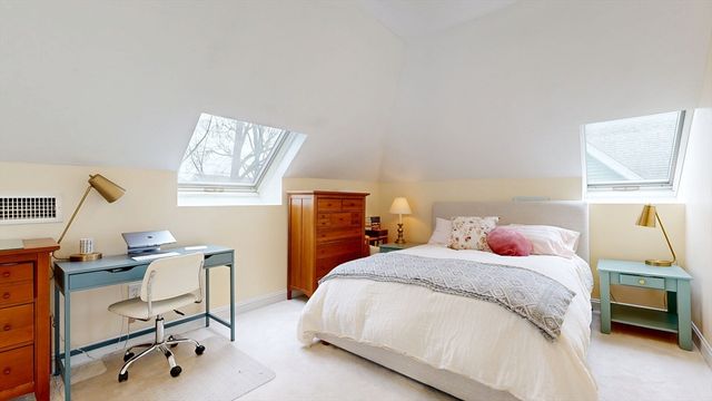 25 Wellington St 1, Waltham, MA 02451