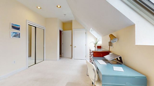 25 Wellington St 1, Waltham, MA 02451