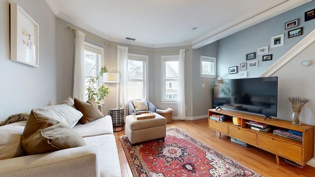 25 Wellington St 1, Waltham, MA 02451