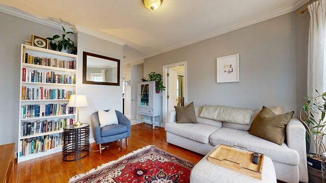 25 Wellington St 1, Waltham, MA 02451