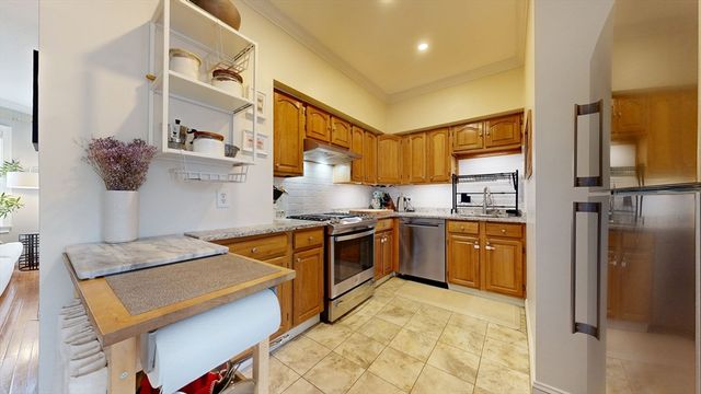 25 Wellington St 1, Waltham, MA 02451