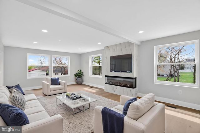 536 TAYLOR AVE, Warrington, PA 18976