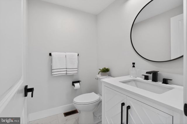 536 TAYLOR AVE, Warrington, PA 18976