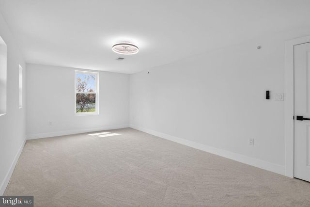 536 TAYLOR AVE, Warrington, PA 18976