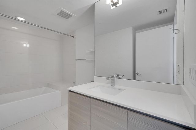 460 NE 28th St 3407, Miami, FL 33137