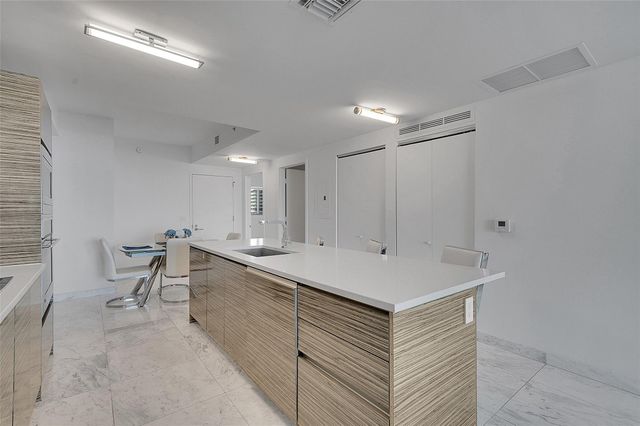 460 NE 28th St 3407, Miami, FL 33137