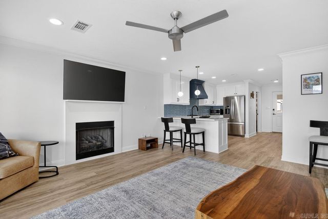 183 Villa Pt Apt B, Hot Springs, AR 71913