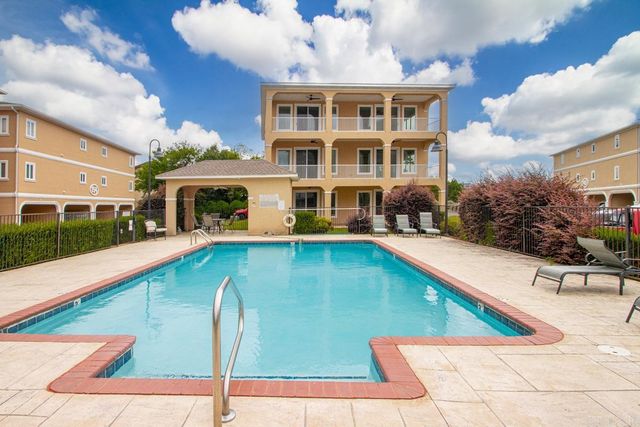 183 Villa Pt Apt B, Hot Springs, AR 71913