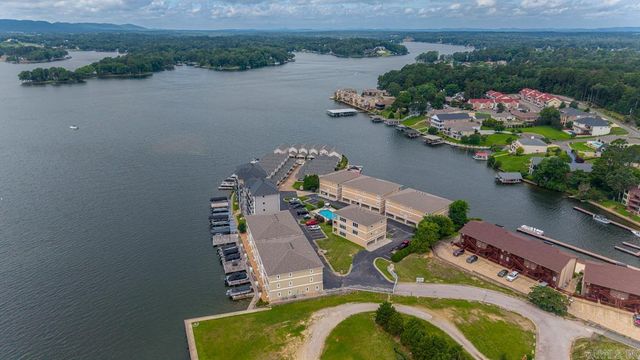 183 Villa Pt Apt B, Hot Springs, AR 71913