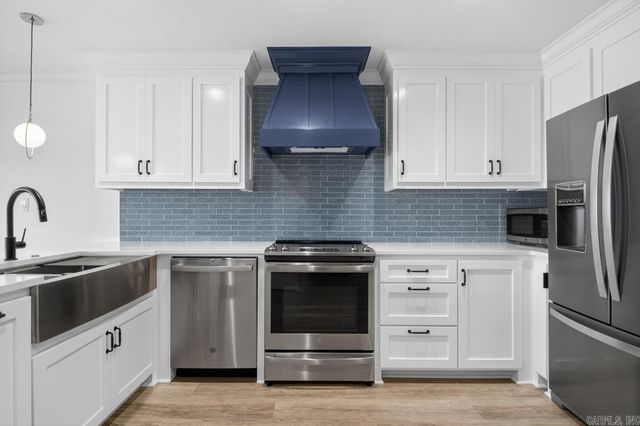 183 Villa Pt Apt B, Hot Springs, AR 71913