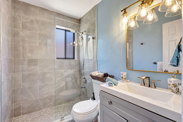 139 Sparrow Drive 4h, Royal Palm Beach, FL 33411