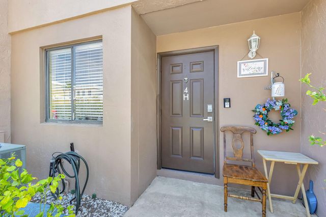 139 Sparrow Drive 4h, Royal Palm Beach, FL 33411