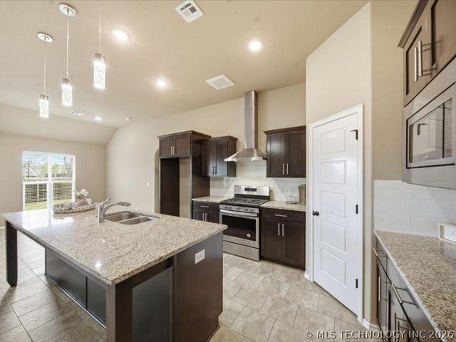 2638 W 115th Street S, Jenks, OK 74037