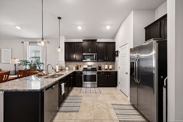 13331 BADLANDS BND, St Hedwig, TX 78152