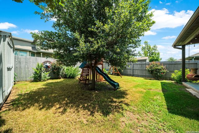 13331 BADLANDS BND, St Hedwig, TX 78152