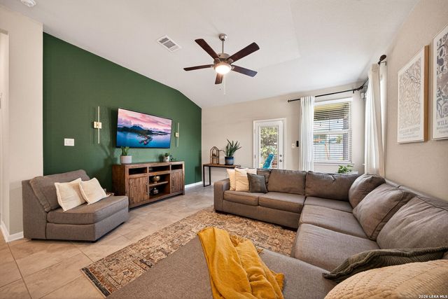13331 BADLANDS BND, St Hedwig, TX 78152