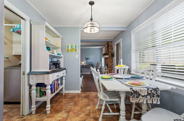 3433 Cloverdale Dr, Tyler, TX 75701