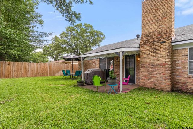 3433 Cloverdale Dr, Tyler, TX 75701