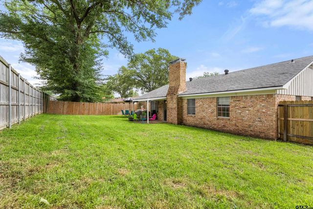 3433 Cloverdale Dr, Tyler, TX 75701