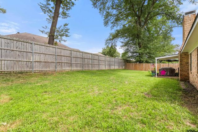 3433 Cloverdale Dr, Tyler, TX 75701