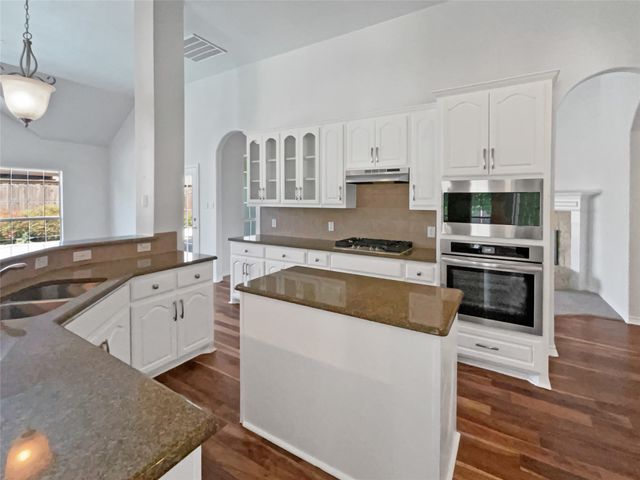 2625 Old Stables Drive, Celina, TX 75009