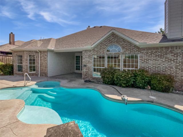 2625 Old Stables Drive, Celina, TX 75009