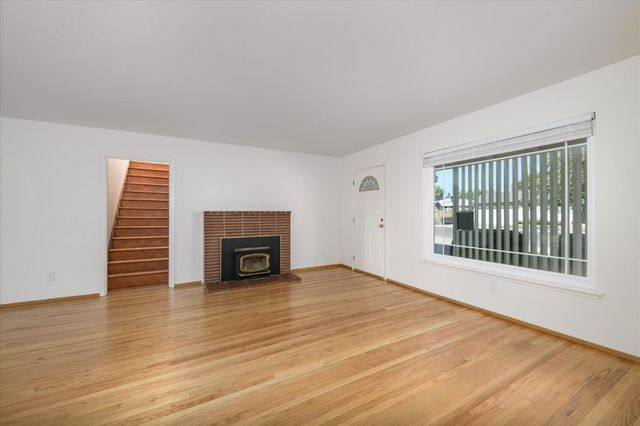 805 Mermod Pl, Winters, CA 95694