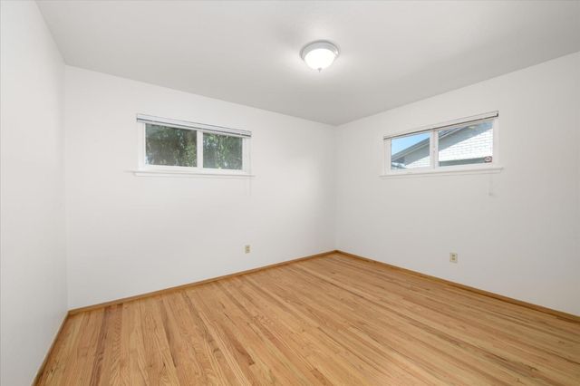 805 Mermod Pl, Winters, CA 95694