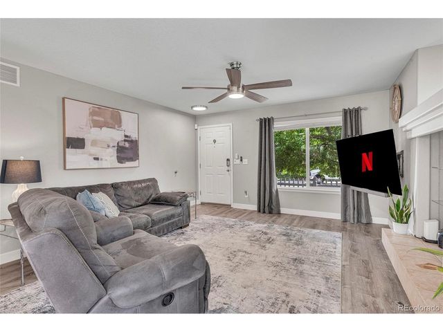 4715 Hunterwood Dr, Highlands Ranch, CO 80130
