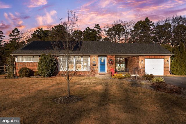 8 LAKEVILLA DR, Voorhees, NJ 08043