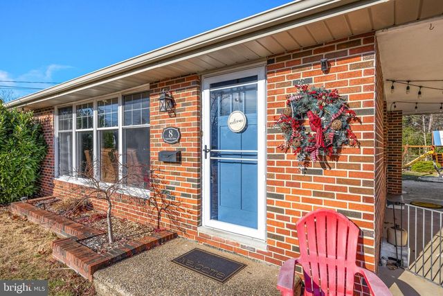 8 LAKEVILLA DR, Voorhees, NJ 08043