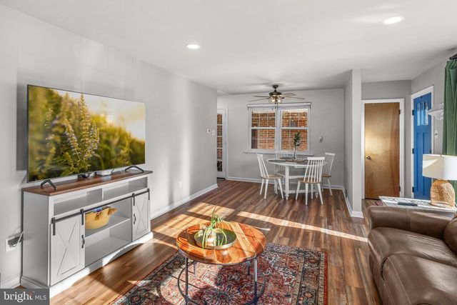 8 LAKEVILLA DR, Voorhees, NJ 08043