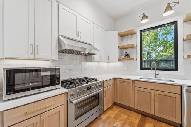 2323 STRYKER AVE, Vienna, VA 22181