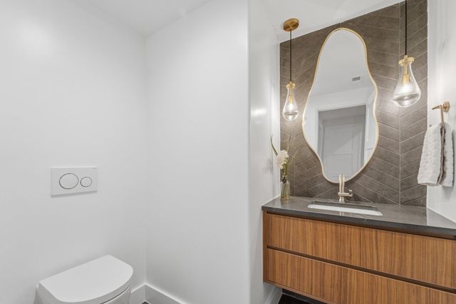 2323 STRYKER AVE, Vienna, VA 22181