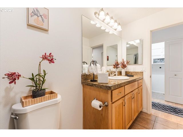 9774 Sw TUALATIN Rd, Tualatin, OR 97062