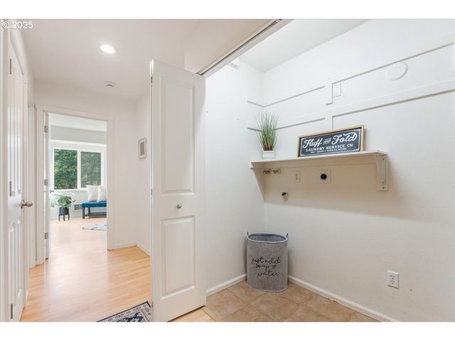 9774 Sw TUALATIN Rd, Tualatin, OR 97062