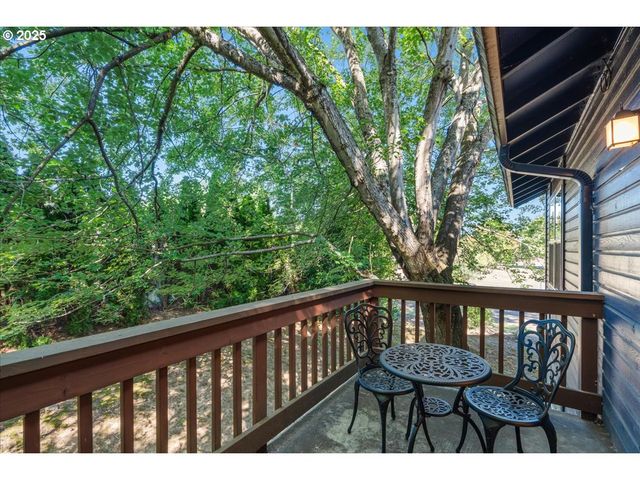 9774 Sw TUALATIN Rd, Tualatin, OR 97062