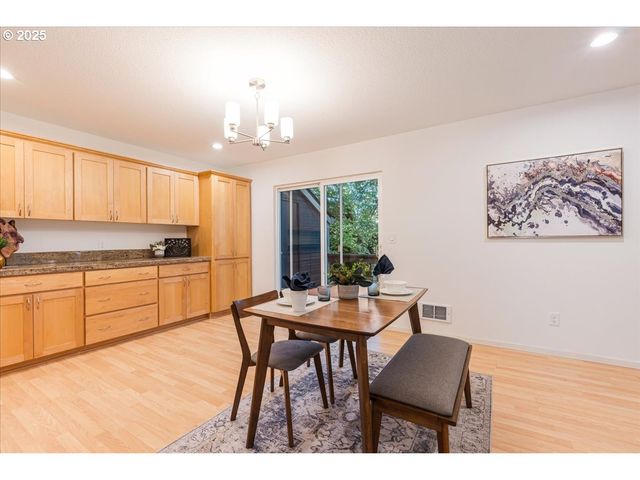 9774 Sw TUALATIN Rd, Tualatin, OR 97062