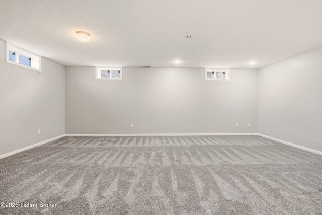 11515 Scott Mills Rd, Fairdale, KY 40118