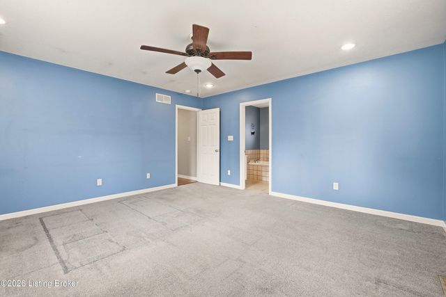 11515 Scott Mills Rd, Fairdale, KY 40118