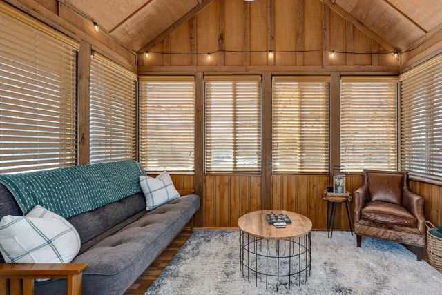 10 Olivia Court 105b, Branson West, MO 65737