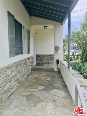 304 W Hillcrest Boulevard, Inglewood, CA 90301