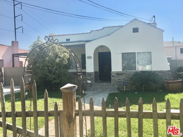 304 W Hillcrest Boulevard, Inglewood, CA 90301