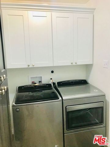 304 W Hillcrest Boulevard, Inglewood, CA 90301