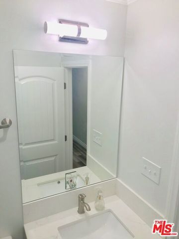304 W Hillcrest Boulevard, Inglewood, CA 90301